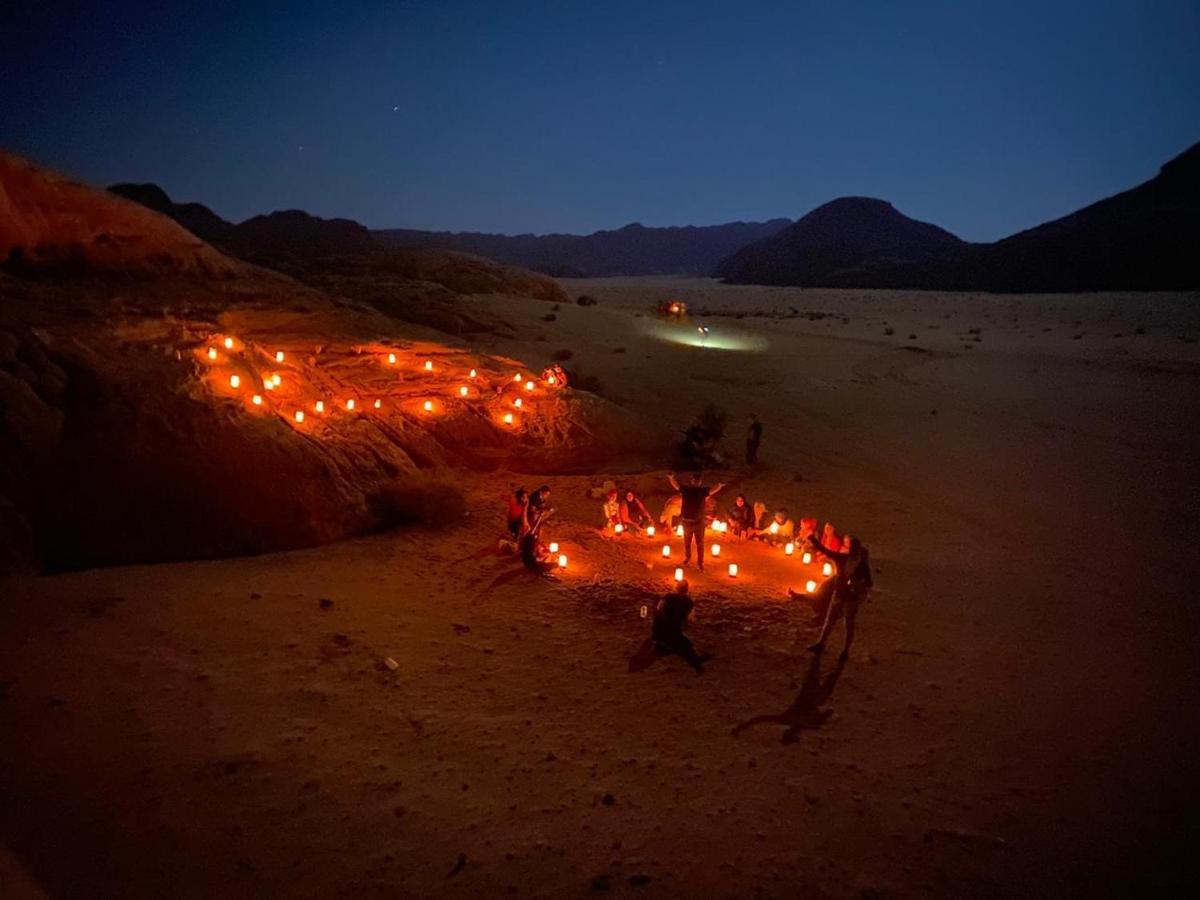 Oryx Camp Hotel Wadi Rum Ngoại thất bức ảnh