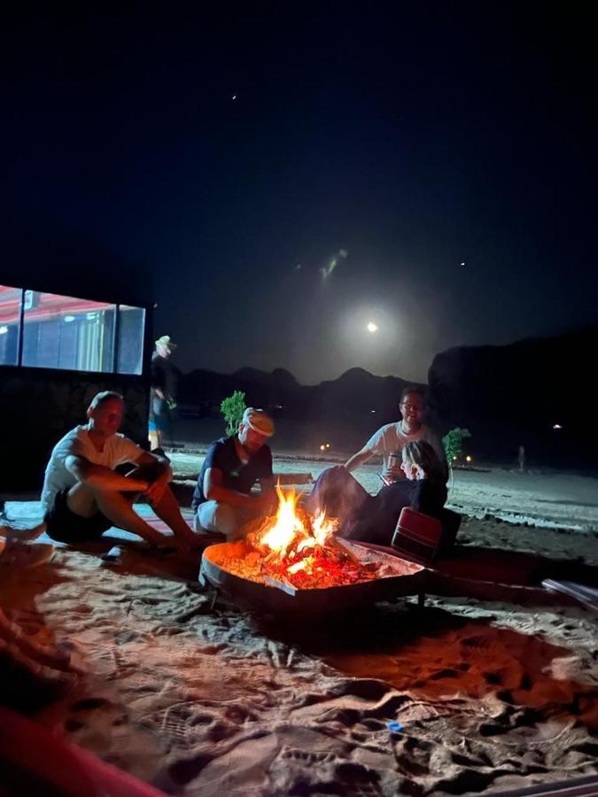 Oryx Camp Hotel Wadi Rum Ngoại thất bức ảnh