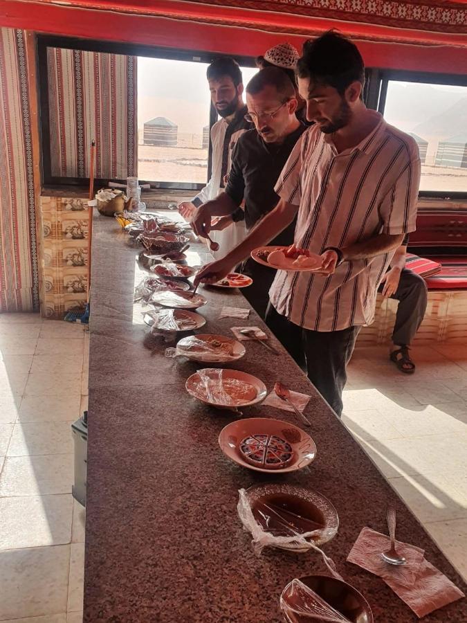 Oryx Camp Hotel Wadi Rum Ngoại thất bức ảnh