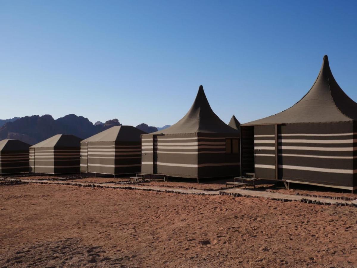 Oryx Camp Hotel Wadi Rum Ngoại thất bức ảnh